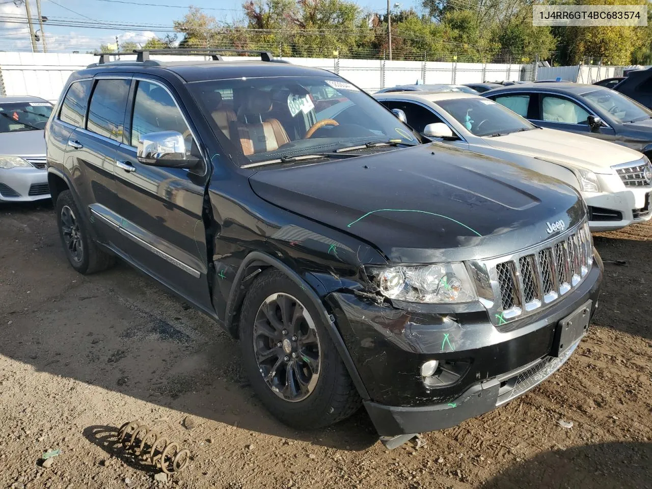 1J4RR6GT4BC683574 2011 Jeep Grand Cherokee Overland