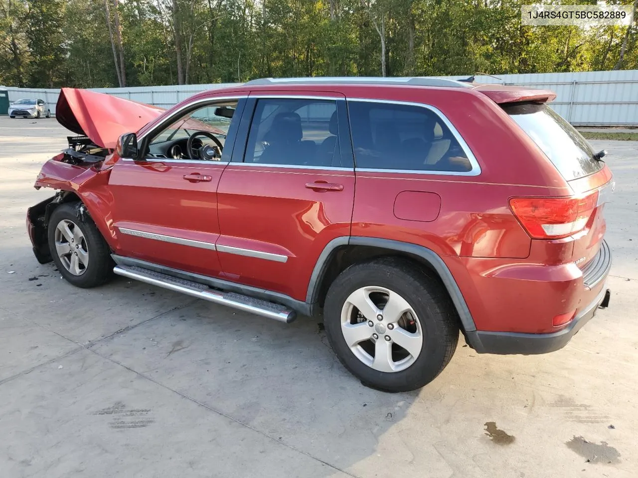 2011 Jeep Grand Cherokee Laredo VIN: 1J4RS4GT5BC582889 Lot: 74176284