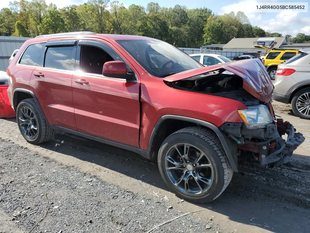 2011 Jeep Grand Cherokee Laredo VIN: 1J4RR4GG5BC585452 Lot: 74490664