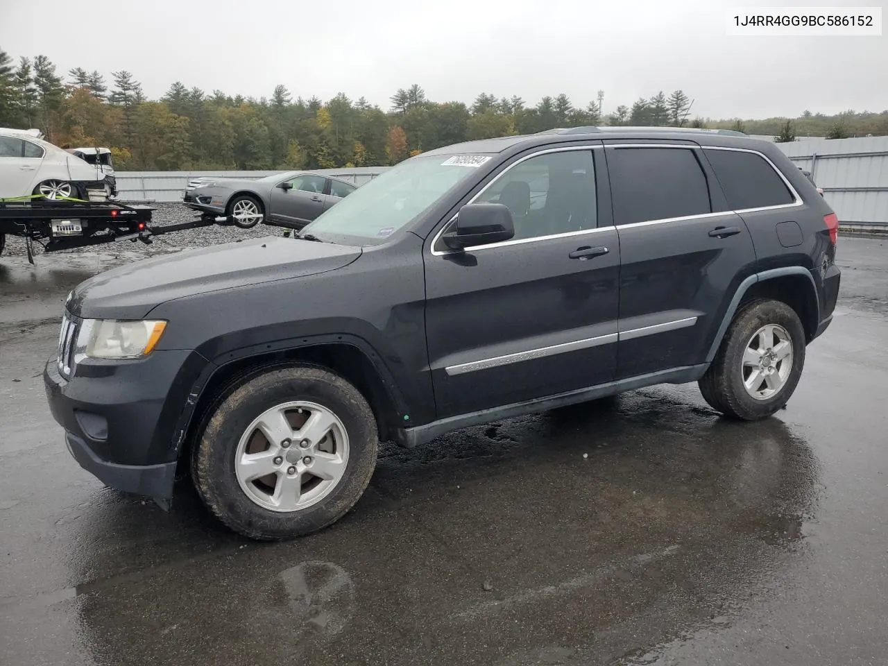 2011 Jeep Grand Cherokee Laredo VIN: 1J4RR4GG9BC586152 Lot: 76090594