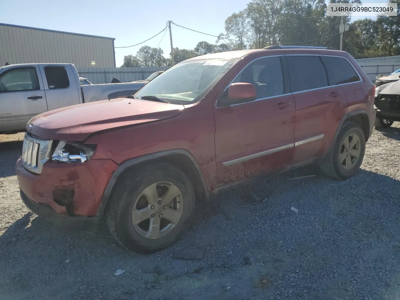 2011 Jeep Grand Cherokee Laredo VIN: 1J4RR4GG9BC523049 Lot: 77638514