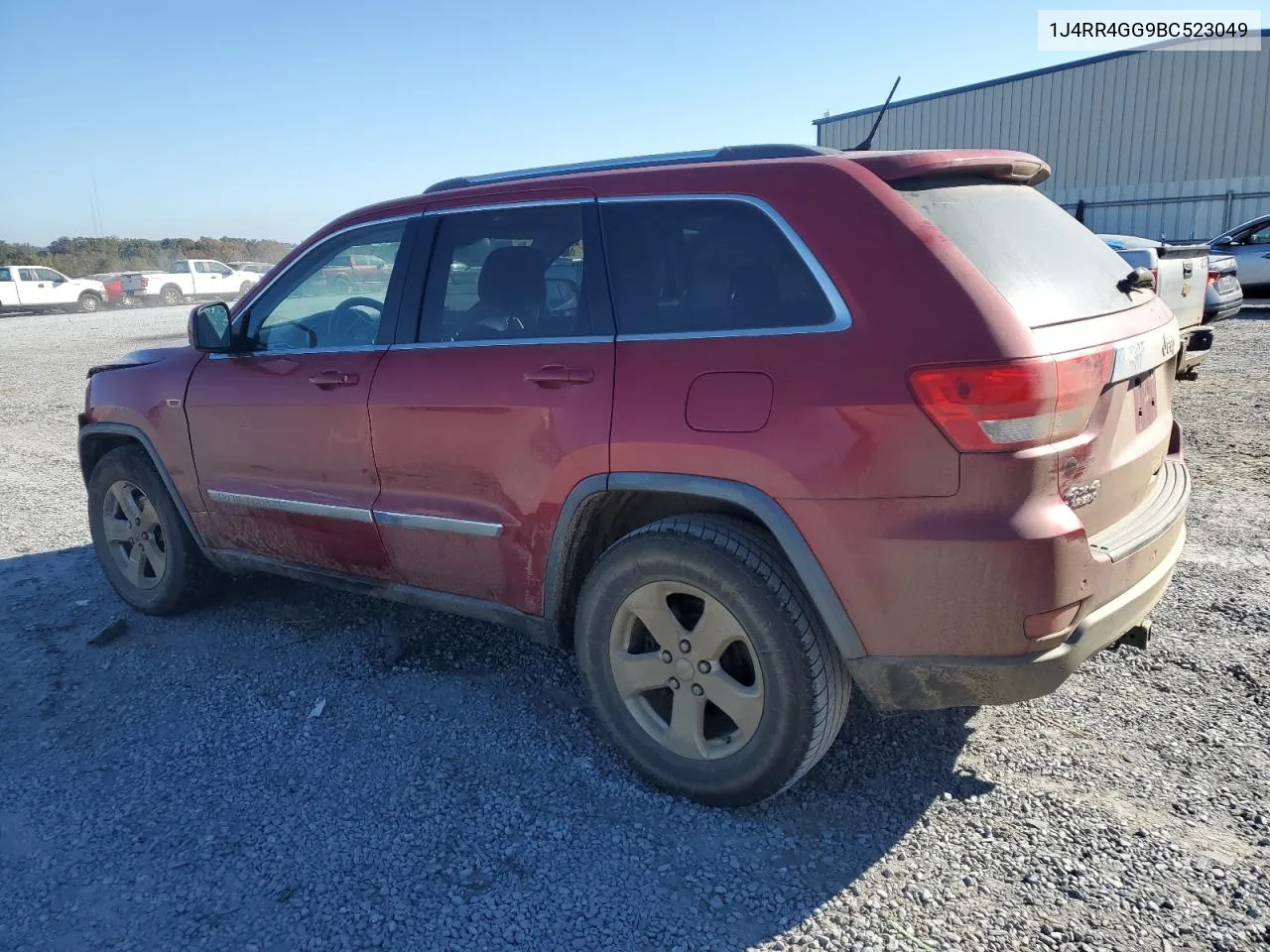 2011 Jeep Grand Cherokee Laredo VIN: 1J4RR4GG9BC523049 Lot: 77638514