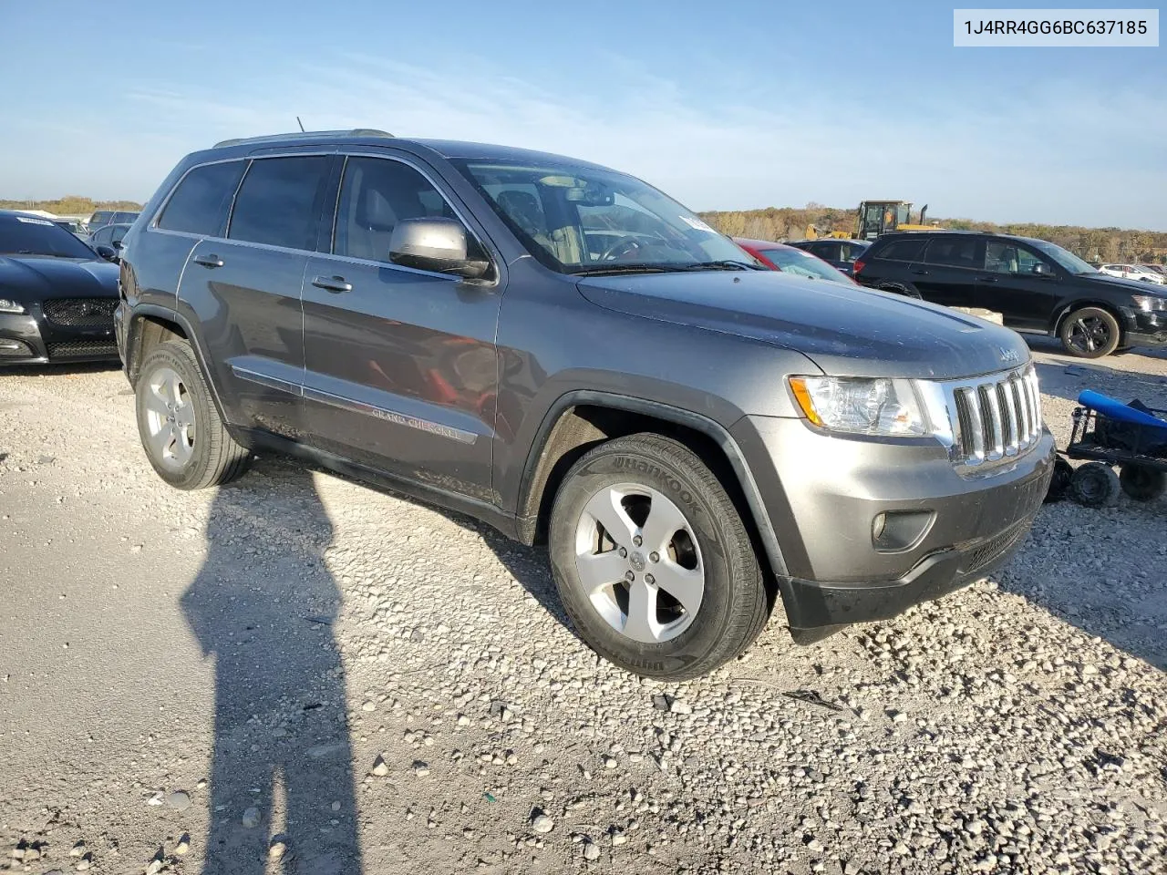 2011 Jeep Grand Cherokee Laredo VIN: 1J4RR4GG6BC637185 Lot: 77813934