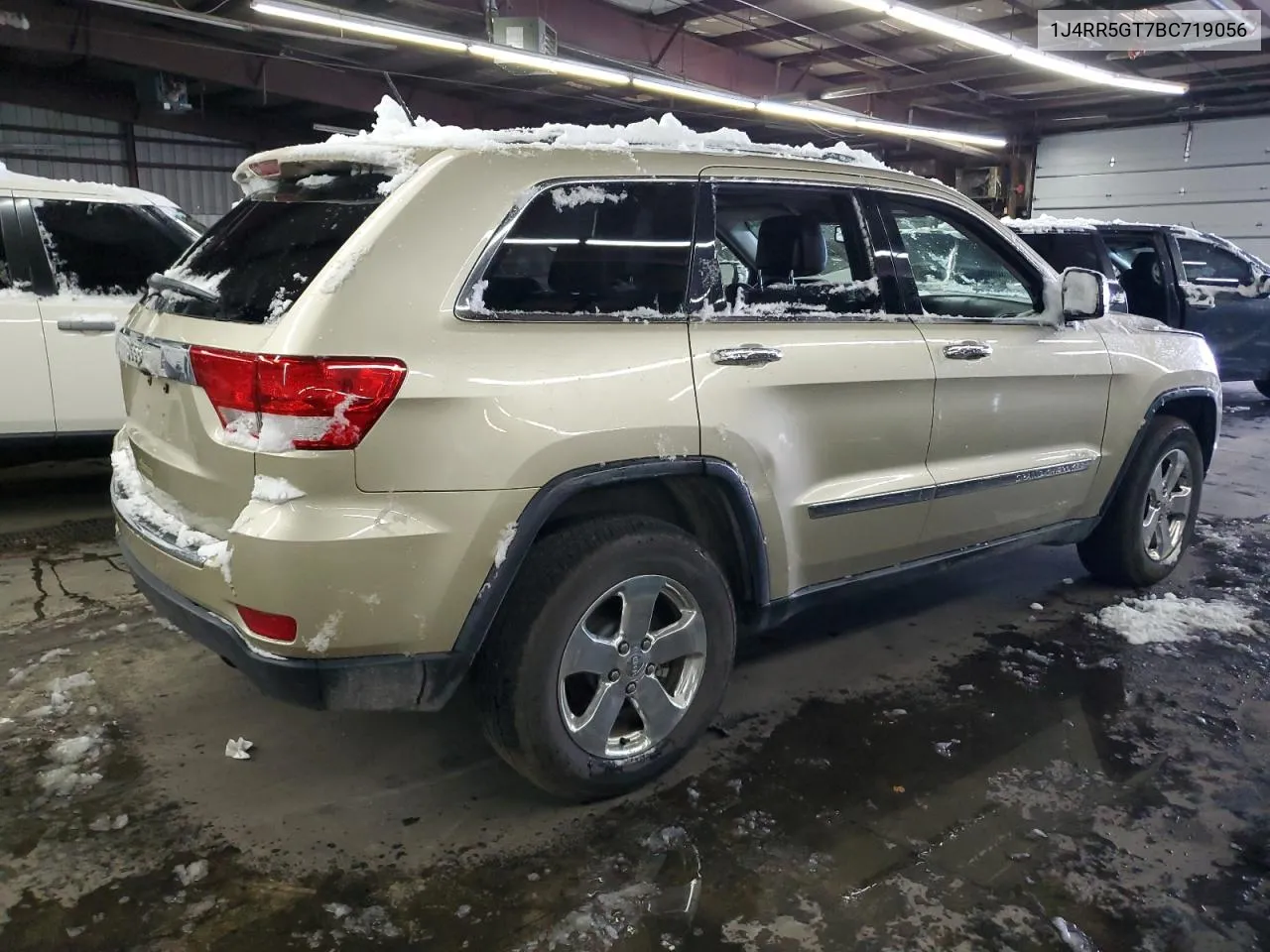 2011 Jeep Grand Cherokee Limited VIN: 1J4RR5GT7BC719056 Lot: 79572644