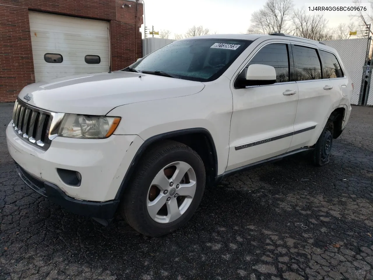 2011 Jeep Grand Cherokee Laredo VIN: 1J4RR4GG6BC609676 Lot: 82735623