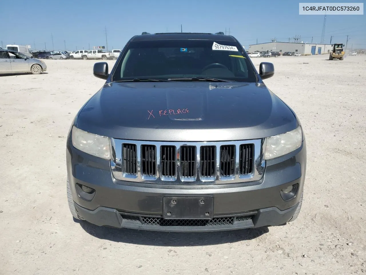 2013 Jeep Grand Cherokee Laredo VIN: 1C4RJFAT0DC573260 Lot: 50797634