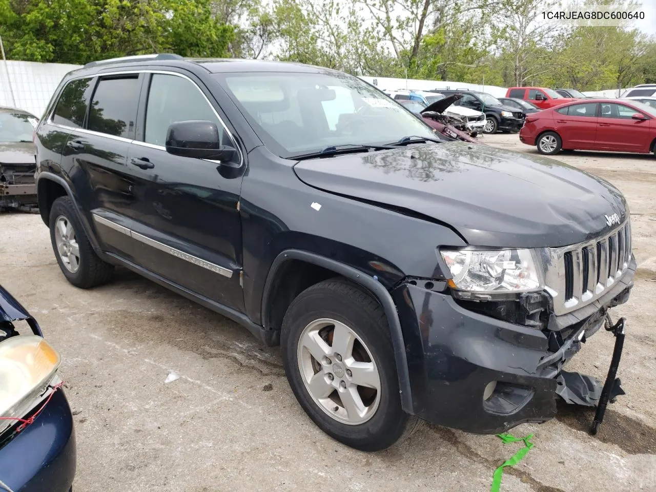 1C4RJEAG8DC600640 2013 Jeep Grand Cherokee Laredo