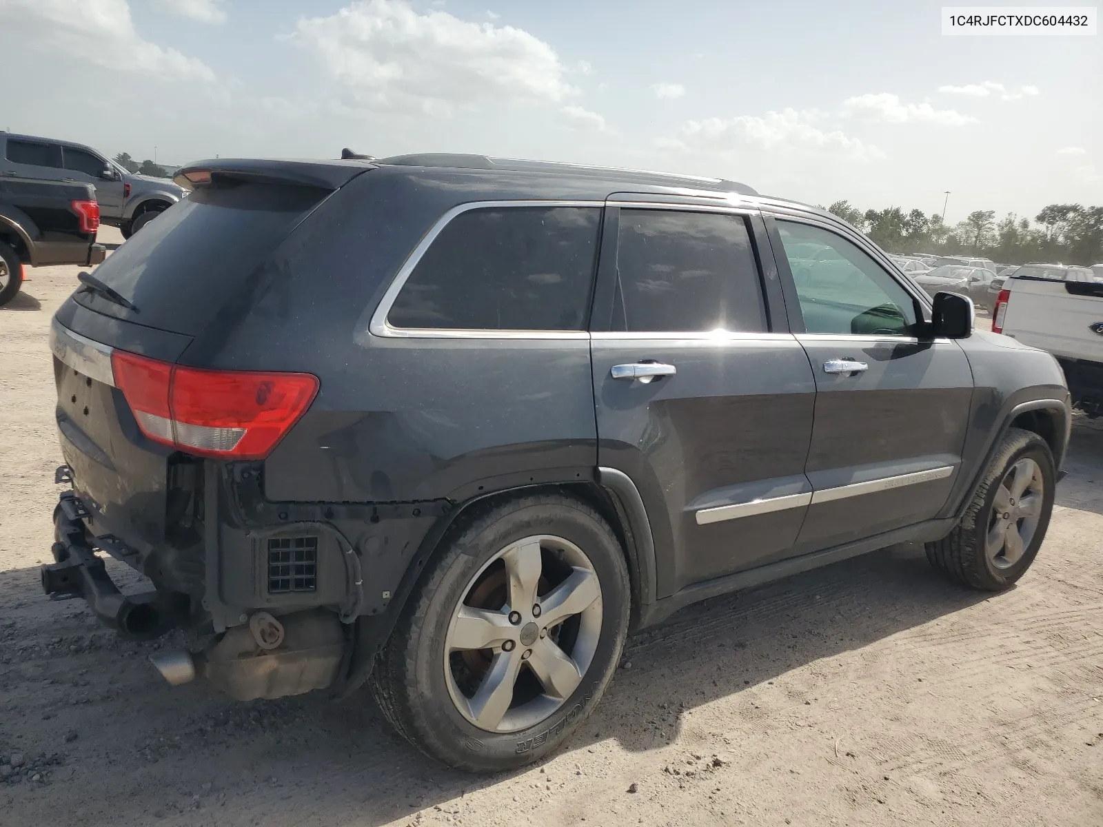 2013 Jeep Grand Cherokee Overland VIN: 1C4RJFCTXDC604432 Lot: 64843454