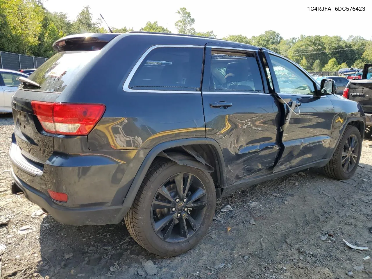 2013 Jeep Grand Cherokee Laredo VIN: 1C4RJFAT6DC576423 Lot: 69772374