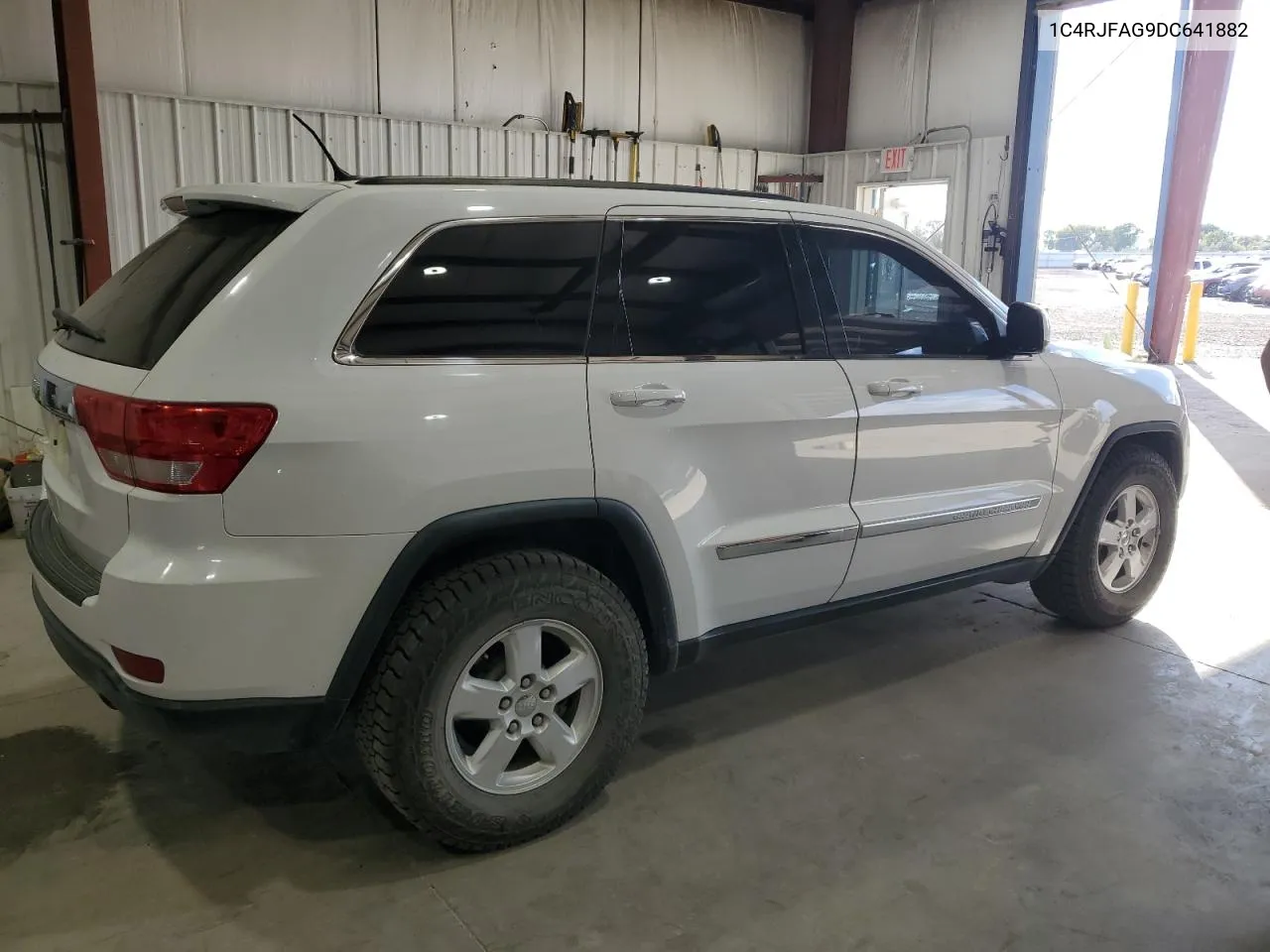 2013 Jeep Grand Cherokee Laredo VIN: 1C4RJFAG9DC641882 Lot: 72772484