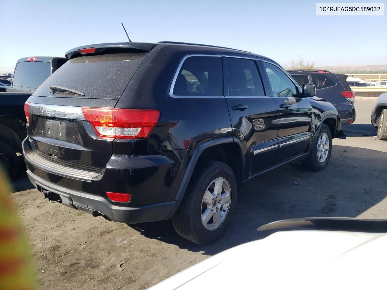 2013 Jeep Grand Cherokee Laredo VIN: 1C4RJEAG5DC589032 Lot: 75747664