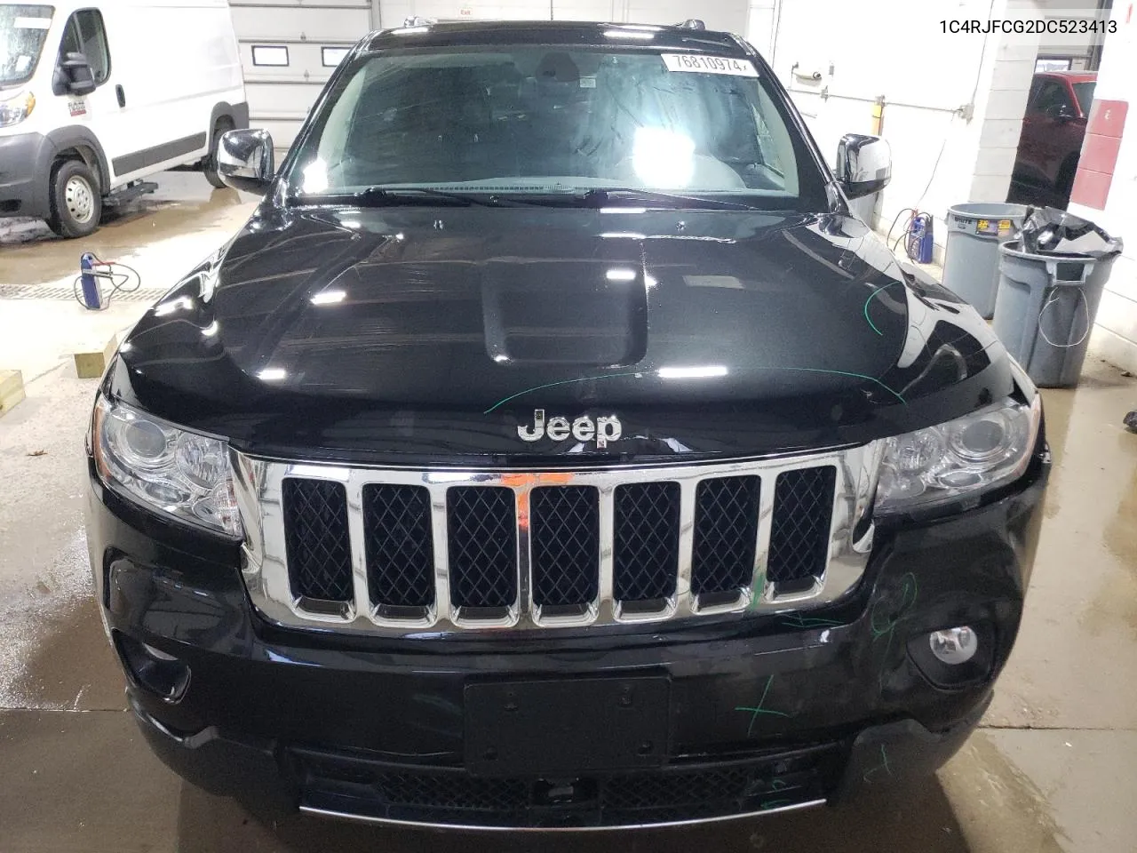 2013 Jeep Grand Cherokee Overland VIN: 1C4RJFCG2DC523413 Lot: 76810974