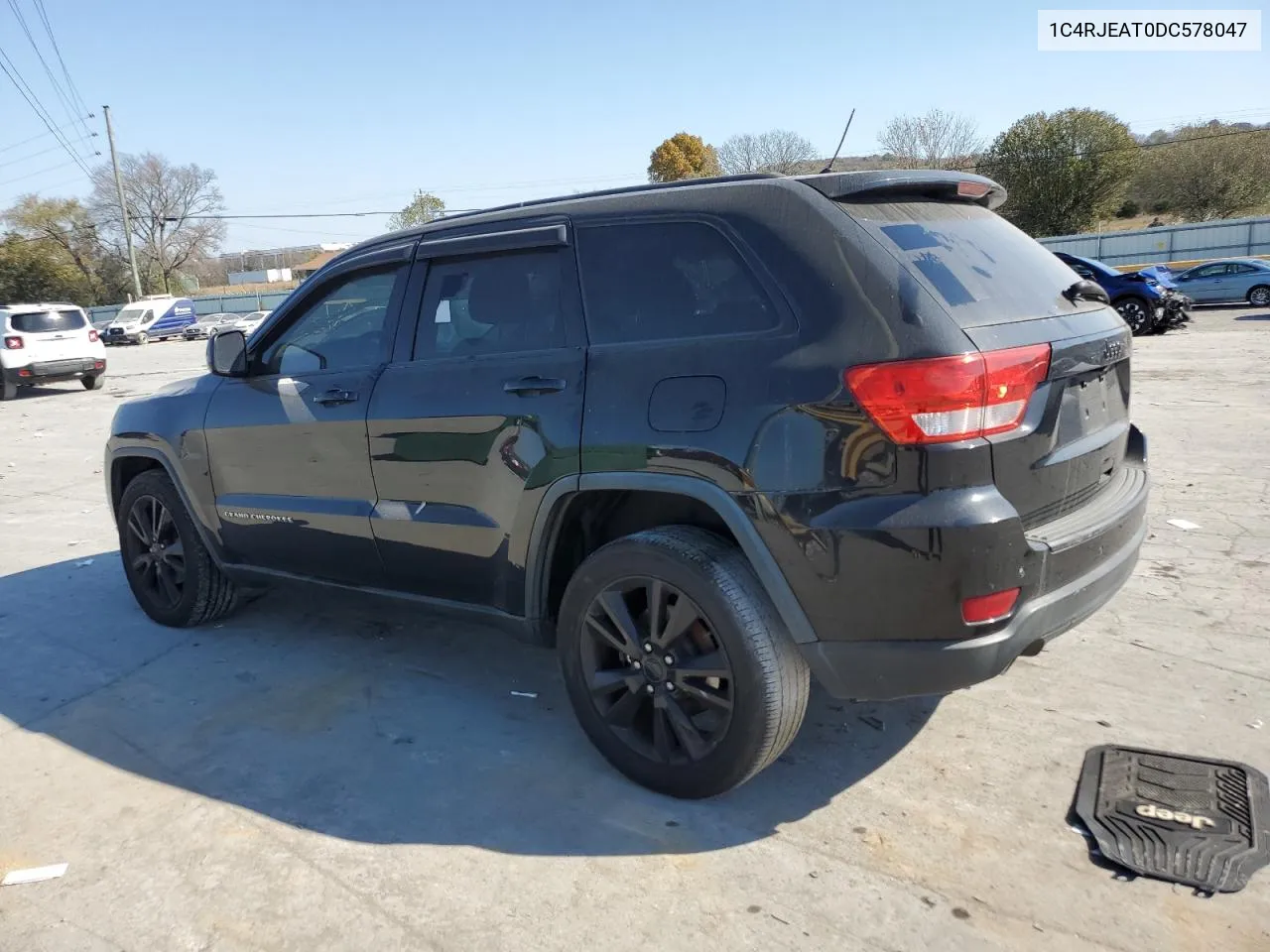 2013 Jeep Grand Cherokee Laredo VIN: 1C4RJEAT0DC578047 Lot: 77785184