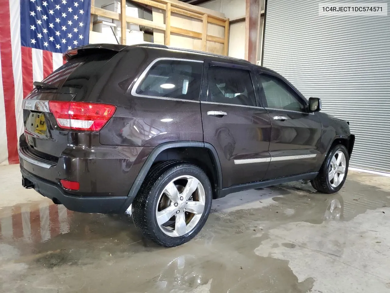 2013 Jeep Grand Cherokee Overland VIN: 1C4RJECT1DC574571 Lot: 79441084