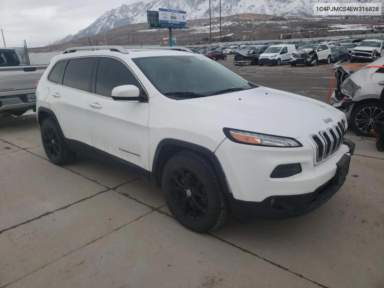 2014 Jeep Cherokee Latitude VIN: 1C4PJMCS4EW316828 Lot: 43484293