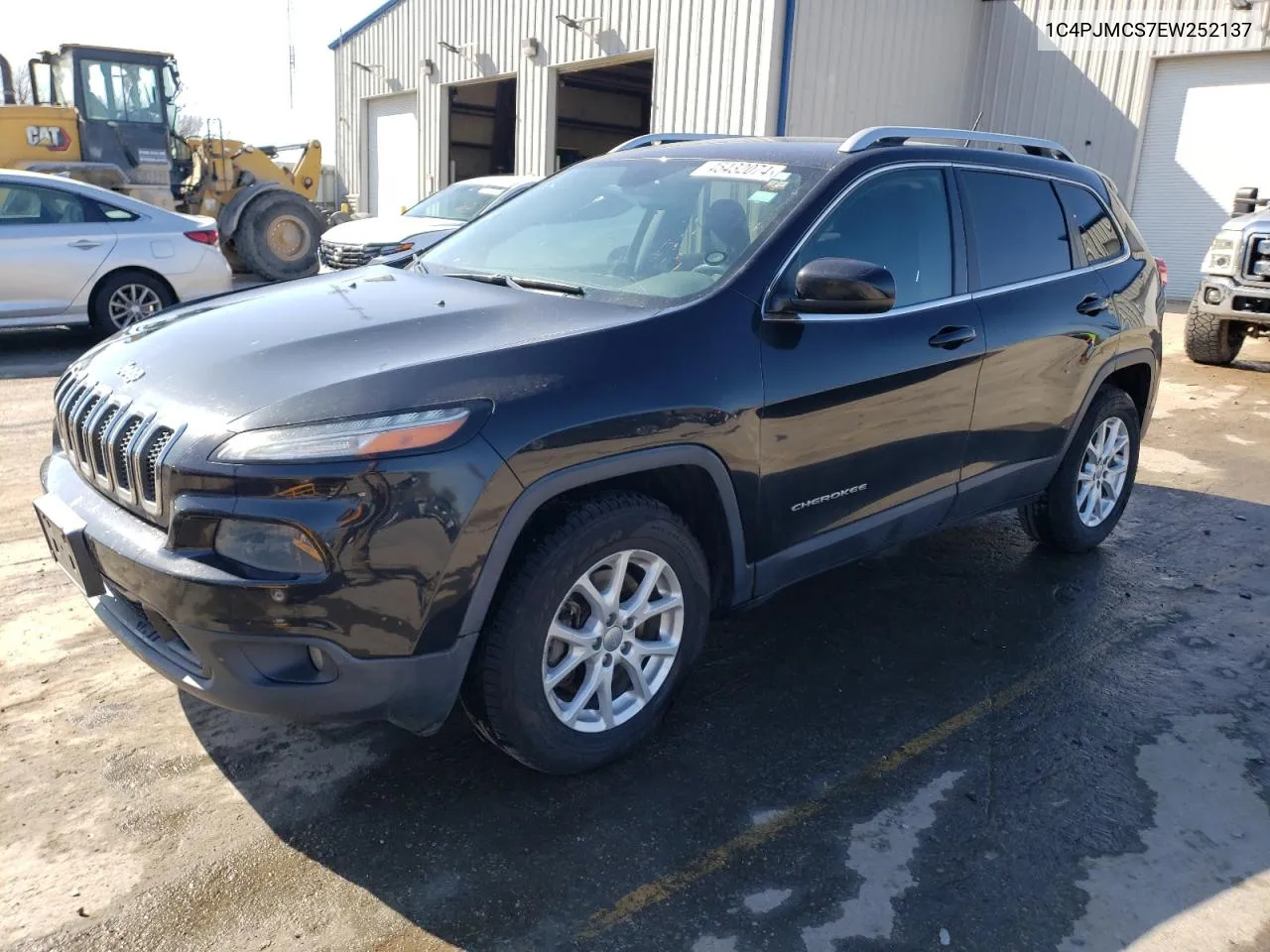 2014 Jeep Cherokee Latitude VIN: 1C4PJMCS7EW252137 Lot: 45432074