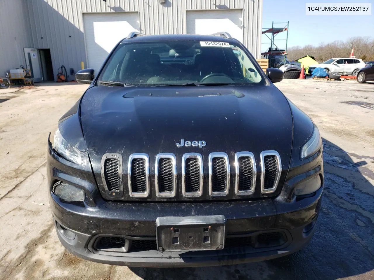 2014 Jeep Cherokee Latitude VIN: 1C4PJMCS7EW252137 Lot: 45432074