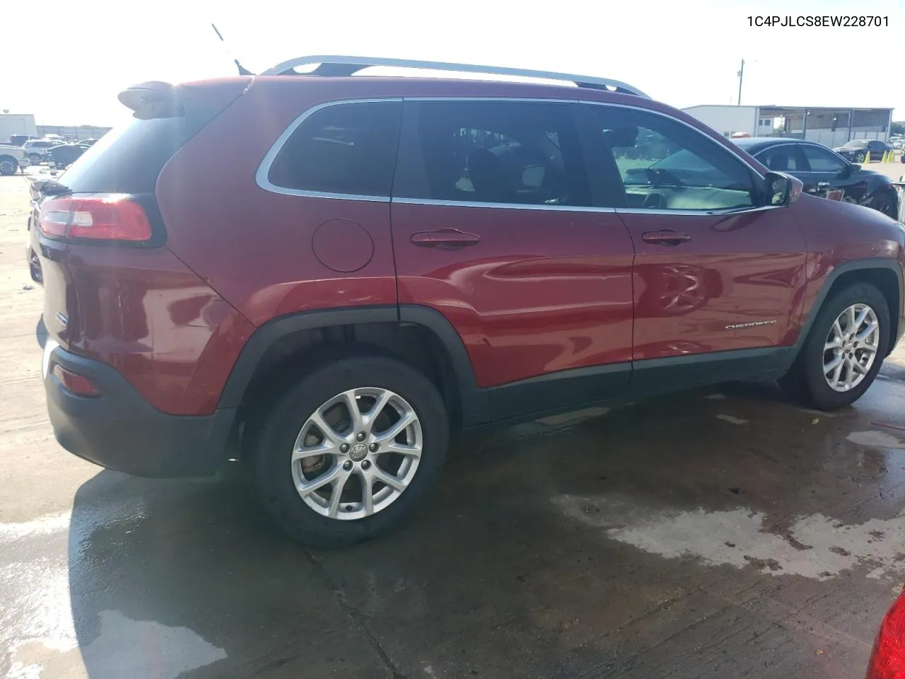 2014 Jeep Cherokee Latitude VIN: 1C4PJLCS8EW228701 Lot: 58751104