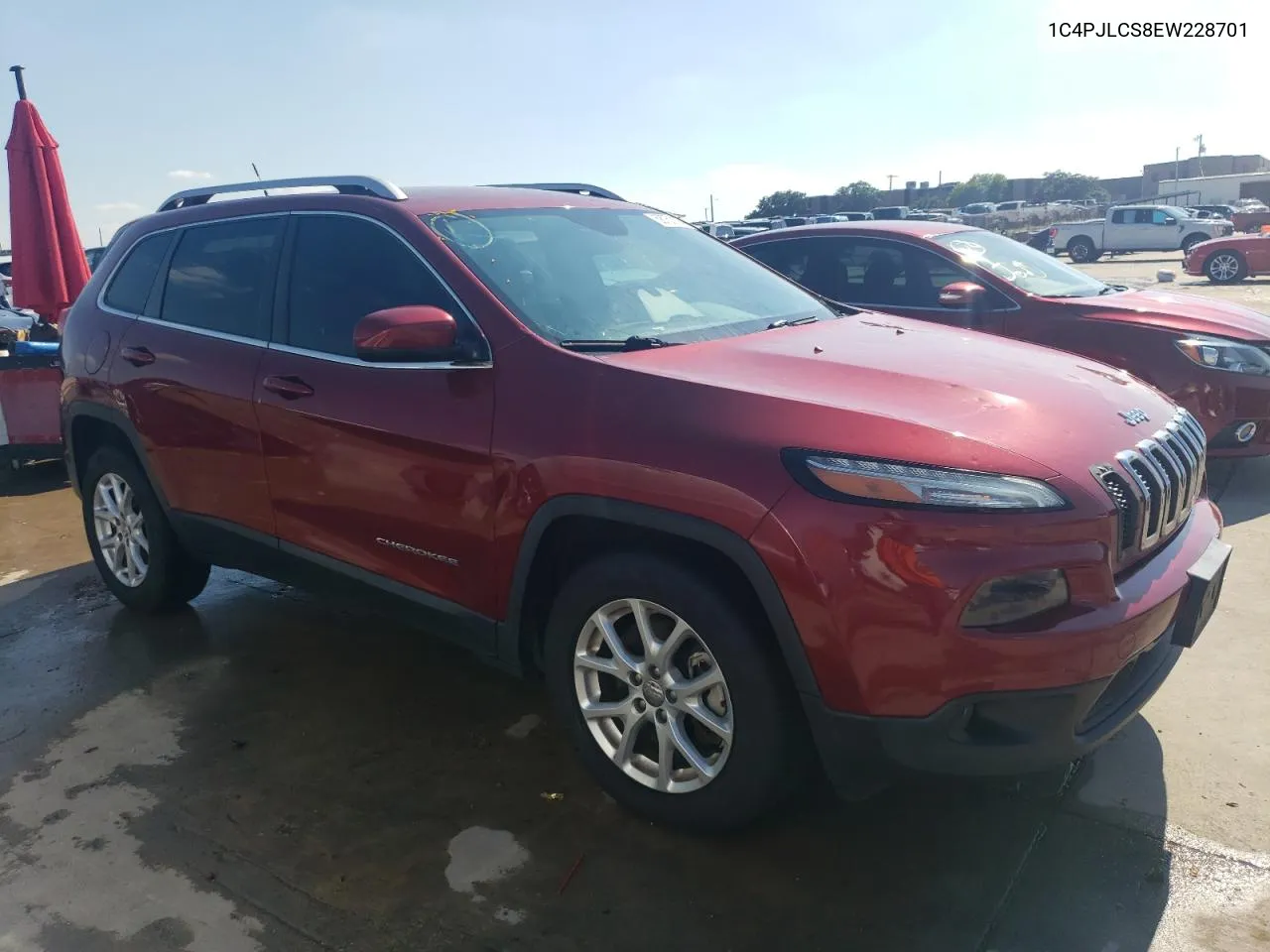 2014 Jeep Cherokee Latitude VIN: 1C4PJLCS8EW228701 Lot: 58751104