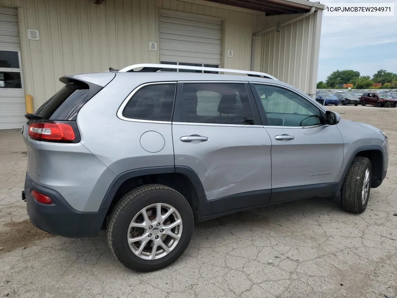 2014 Jeep Cherokee Latitude VIN: 1C4PJMCB7EW294971 Lot: 61696524