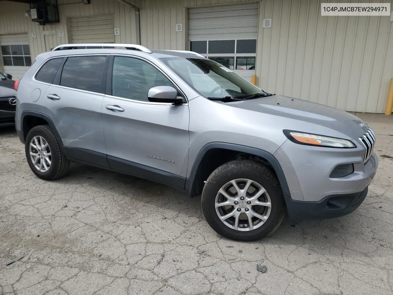 2014 Jeep Cherokee Latitude VIN: 1C4PJMCB7EW294971 Lot: 61696524