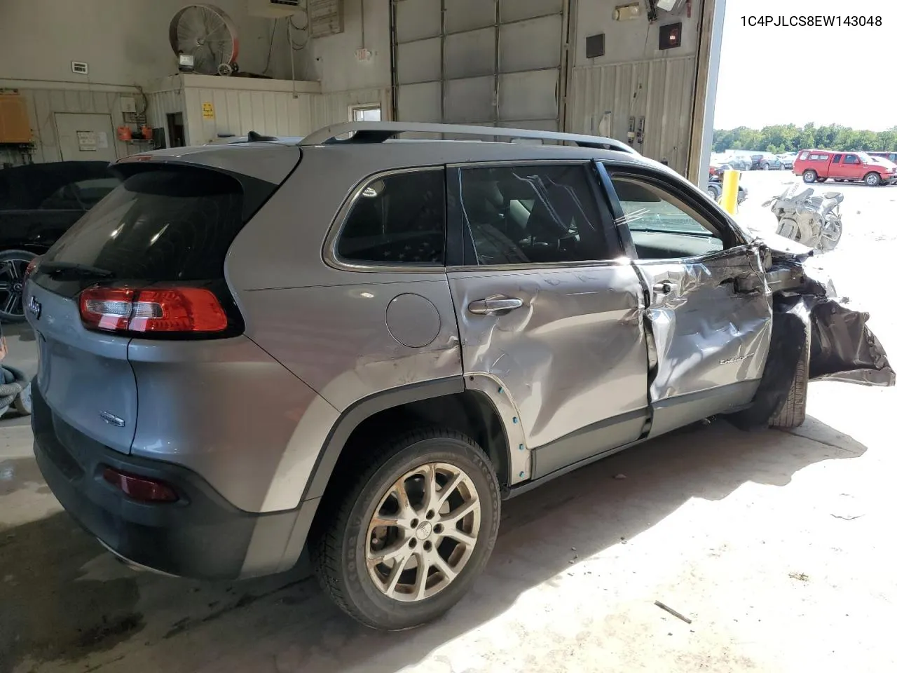 1C4PJLCS8EW143048 2014 Jeep Cherokee Latitude