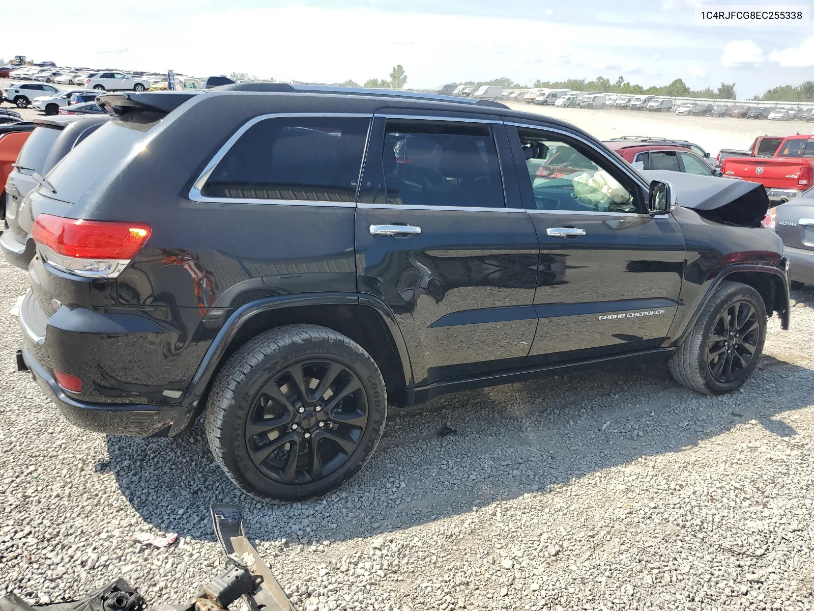 1C4RJFCG8EC255338 2014 Jeep Grand Cherokee Overland