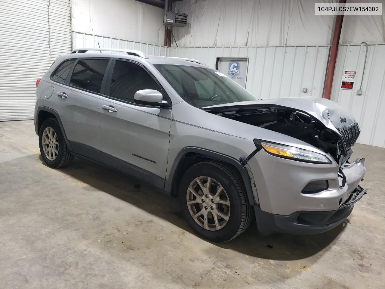 2014 Jeep Cherokee Latitude VIN: 1C4PJLCS7EW154302 Lot: 72452584