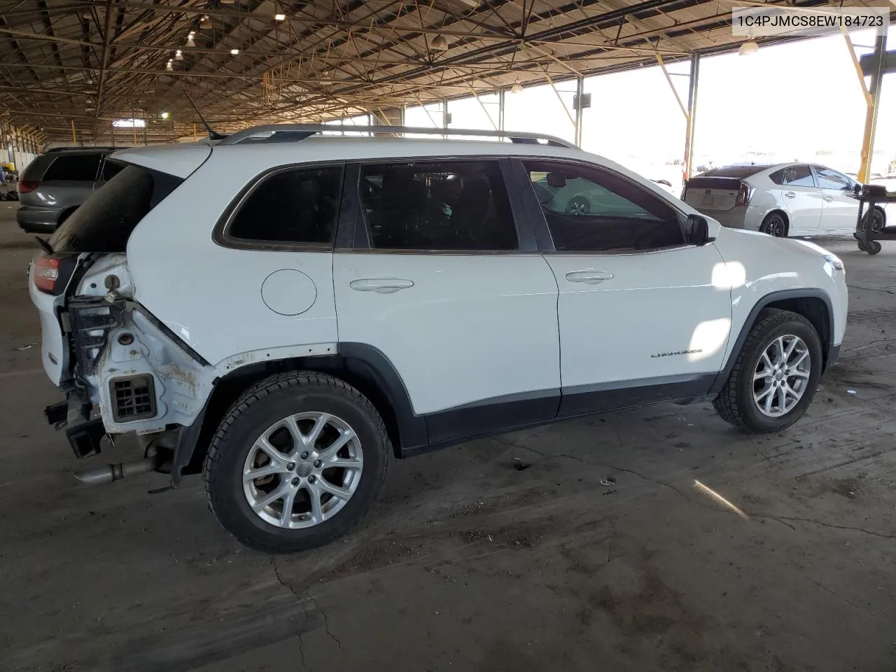 2014 Jeep Cherokee Latitude VIN: 1C4PJMCS8EW184723 Lot: 72621514