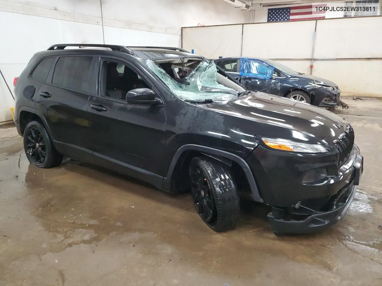 2014 Jeep Cherokee Latitude VIN: 1C4PJLCS2EW313811 Lot: 73057504