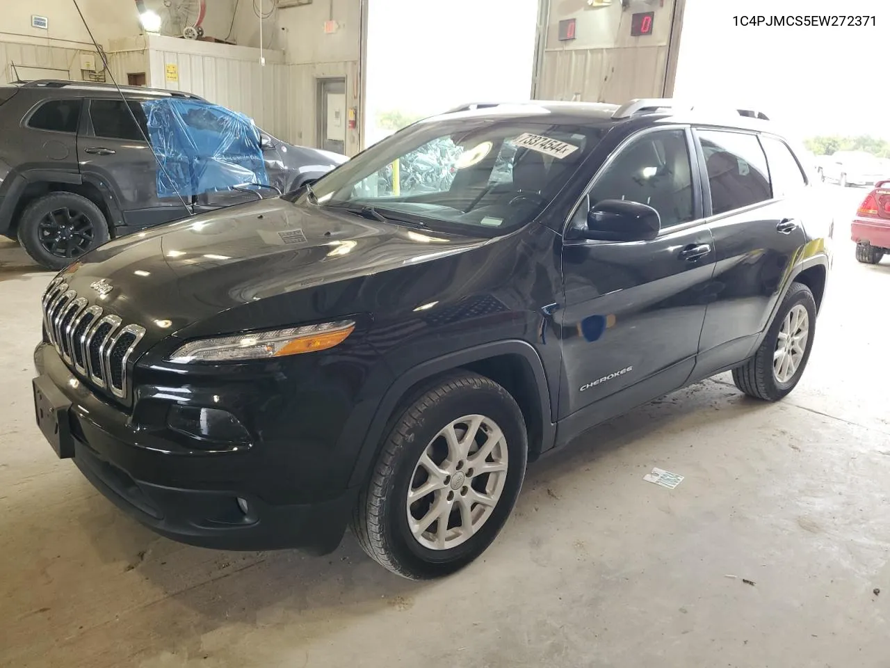 2014 Jeep Cherokee Latitude VIN: 1C4PJMCS5EW272371 Lot: 73374544