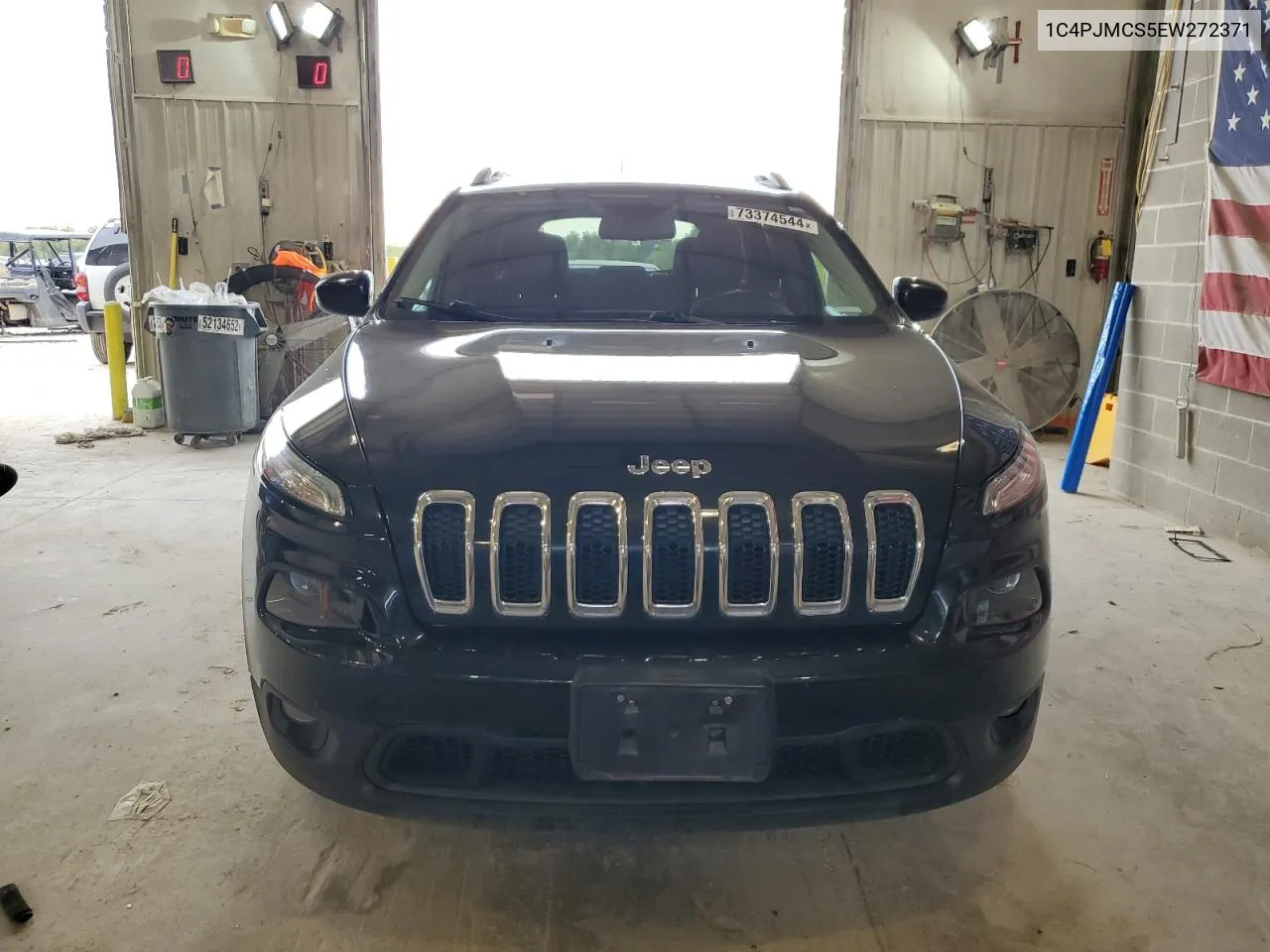 2014 Jeep Cherokee Latitude VIN: 1C4PJMCS5EW272371 Lot: 73374544