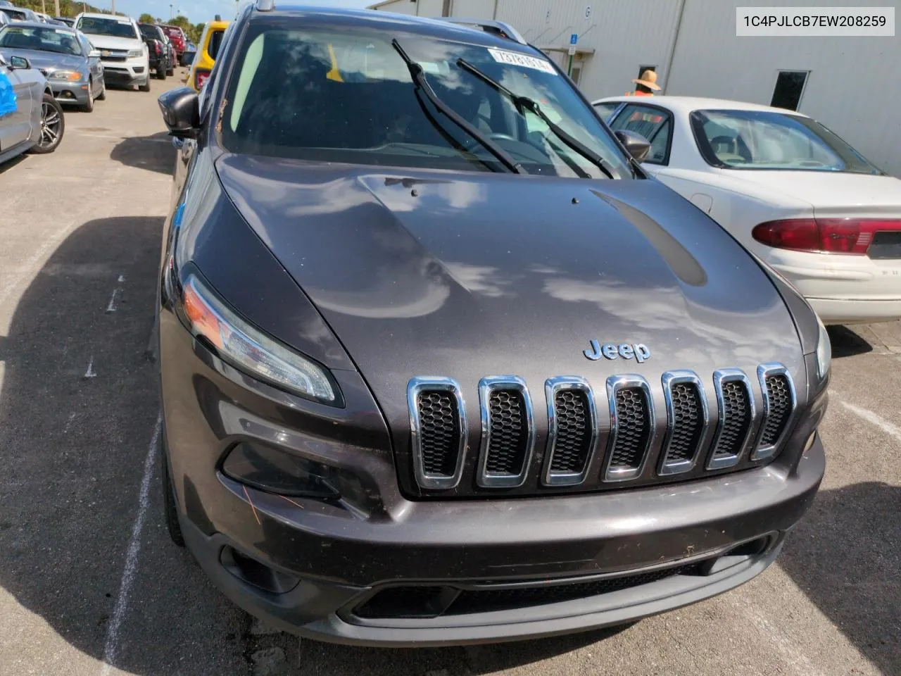 2014 Jeep Cherokee Latitude VIN: 1C4PJLCB7EW208259 Lot: 73781614