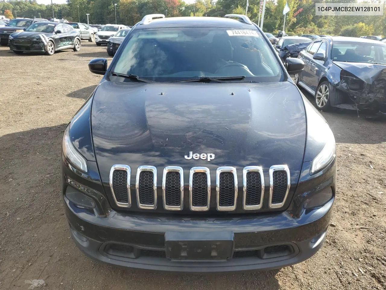 1C4PJMCB2EW128101 2014 Jeep Cherokee Latitude