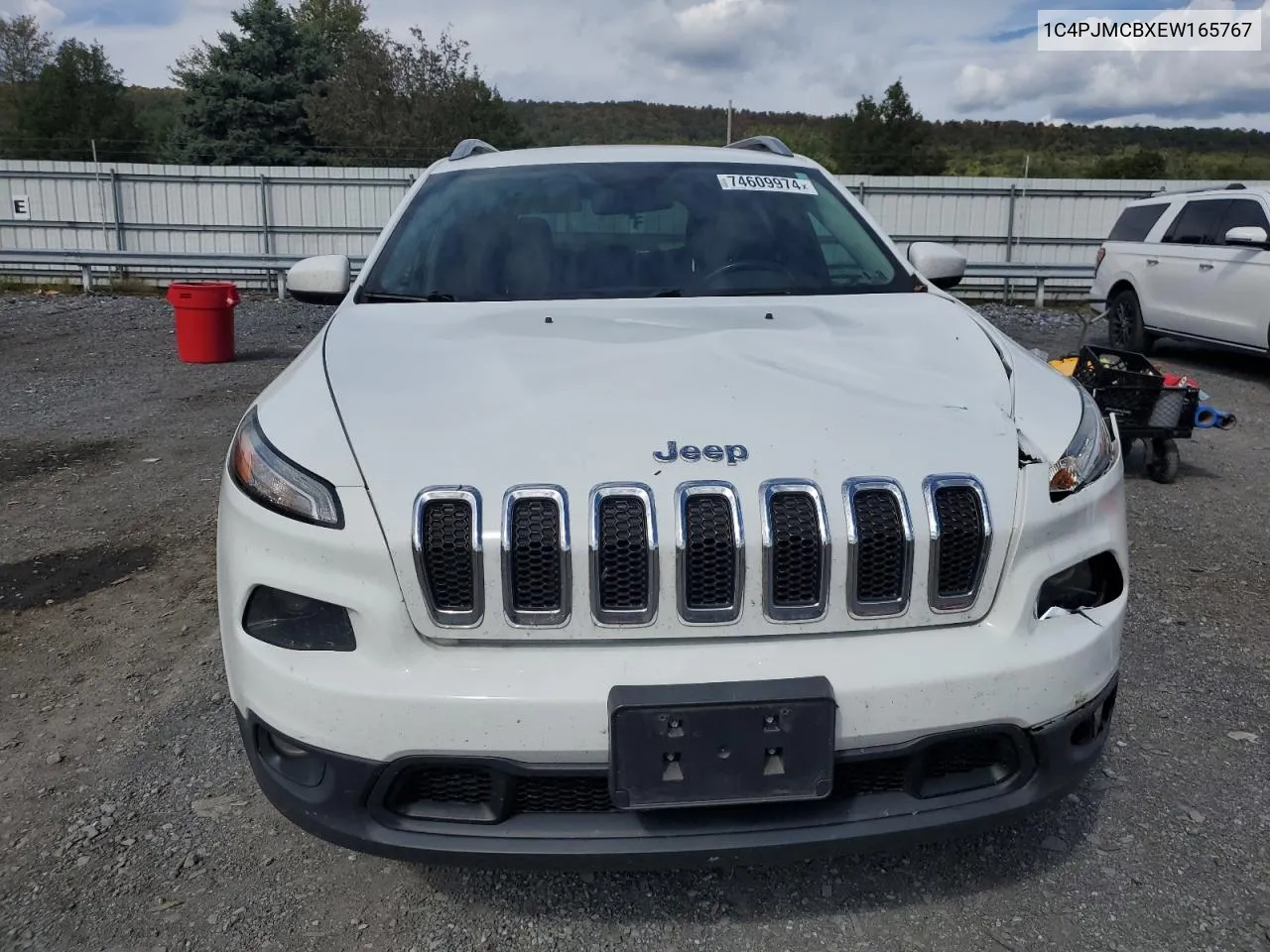 2014 Jeep Cherokee Latitude VIN: 1C4PJMCBXEW165767 Lot: 74609974