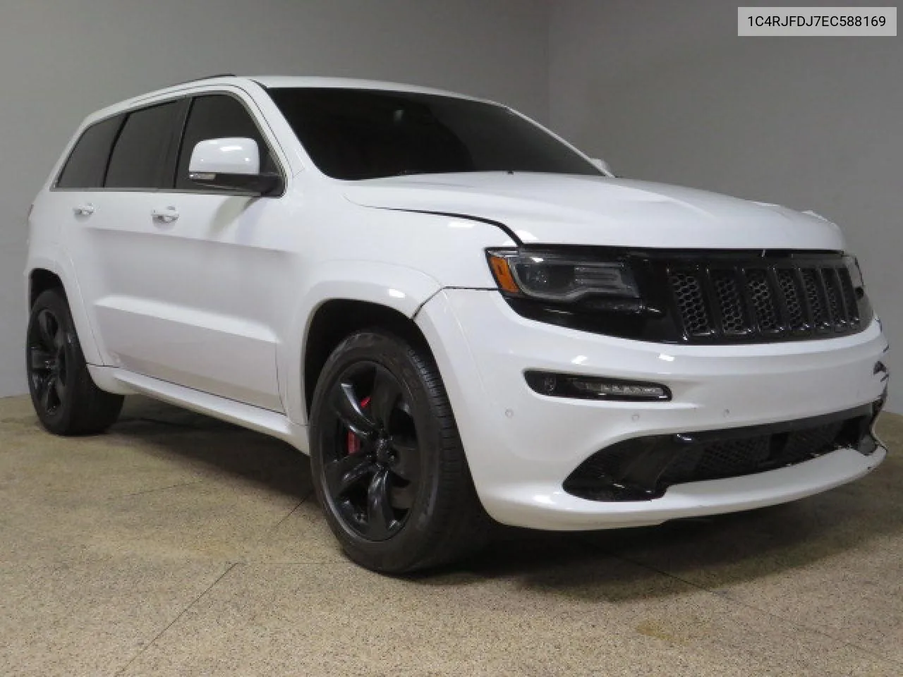 2014 Jeep Grand Cherokee Srt-8 VIN: 1C4RJFDJ7EC588169 Lot: 74952014