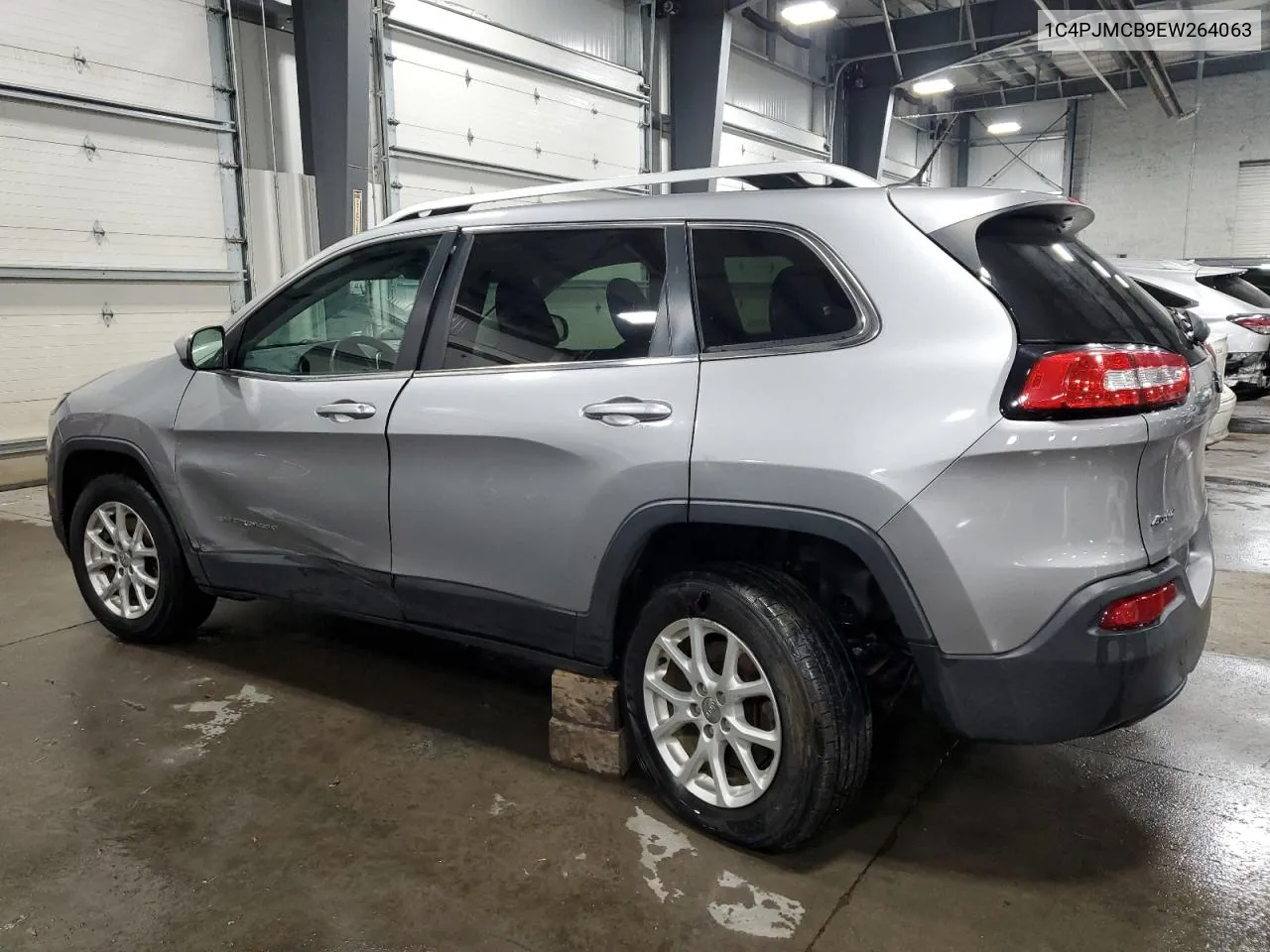 2014 Jeep Cherokee Latitude VIN: 1C4PJMCB9EW264063 Lot: 75227714