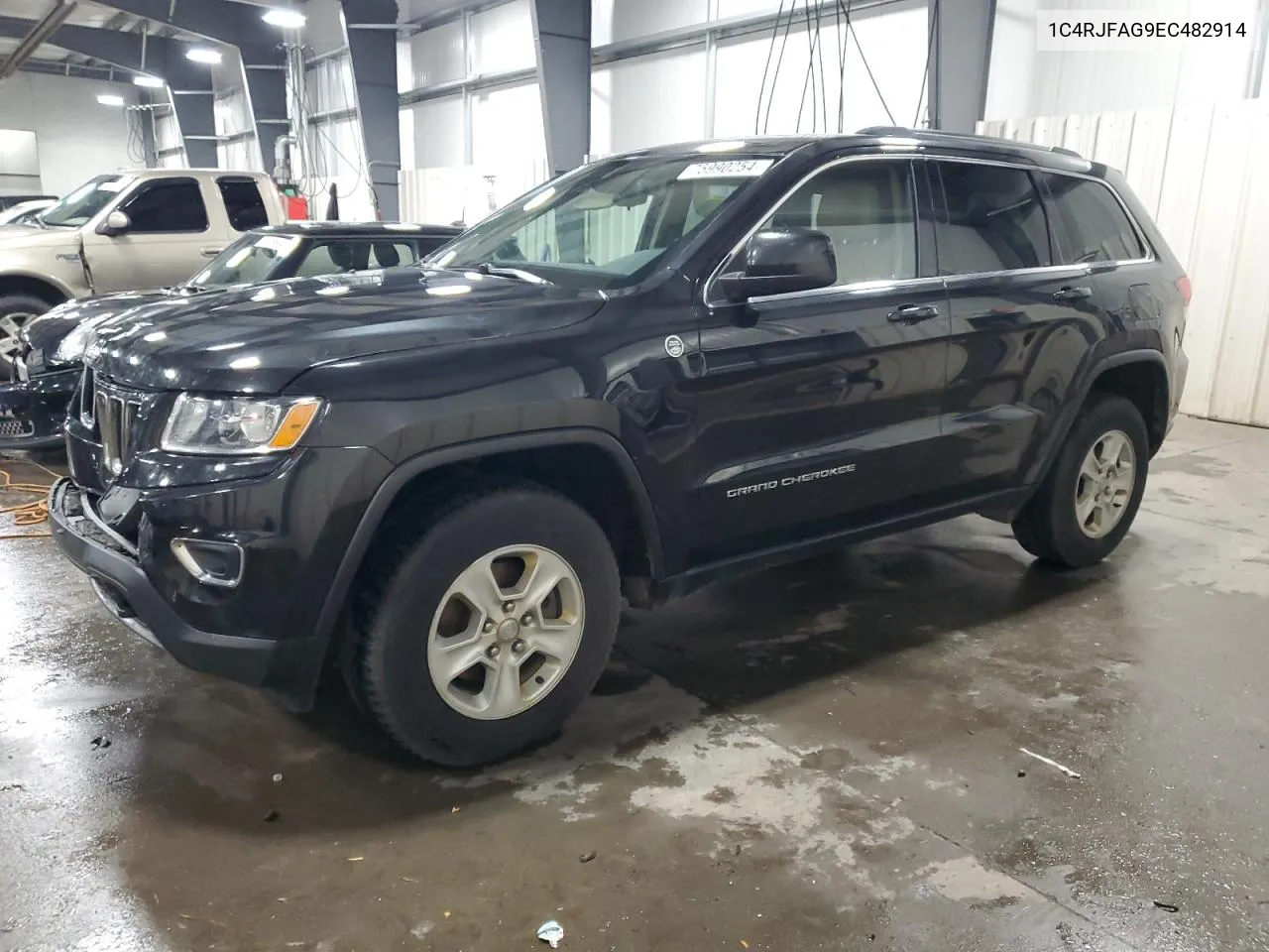 2014 Jeep Grand Cherokee Laredo VIN: 1C4RJFAG9EC482914 Lot: 75990254