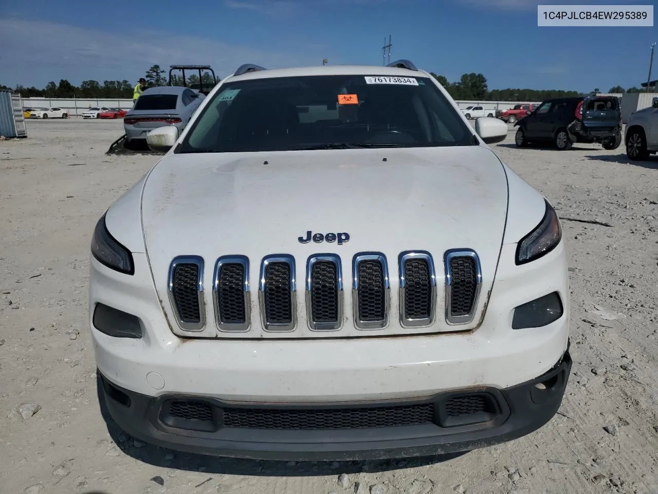 2014 Jeep Cherokee Latitude VIN: 1C4PJLCB4EW295389 Lot: 76173834