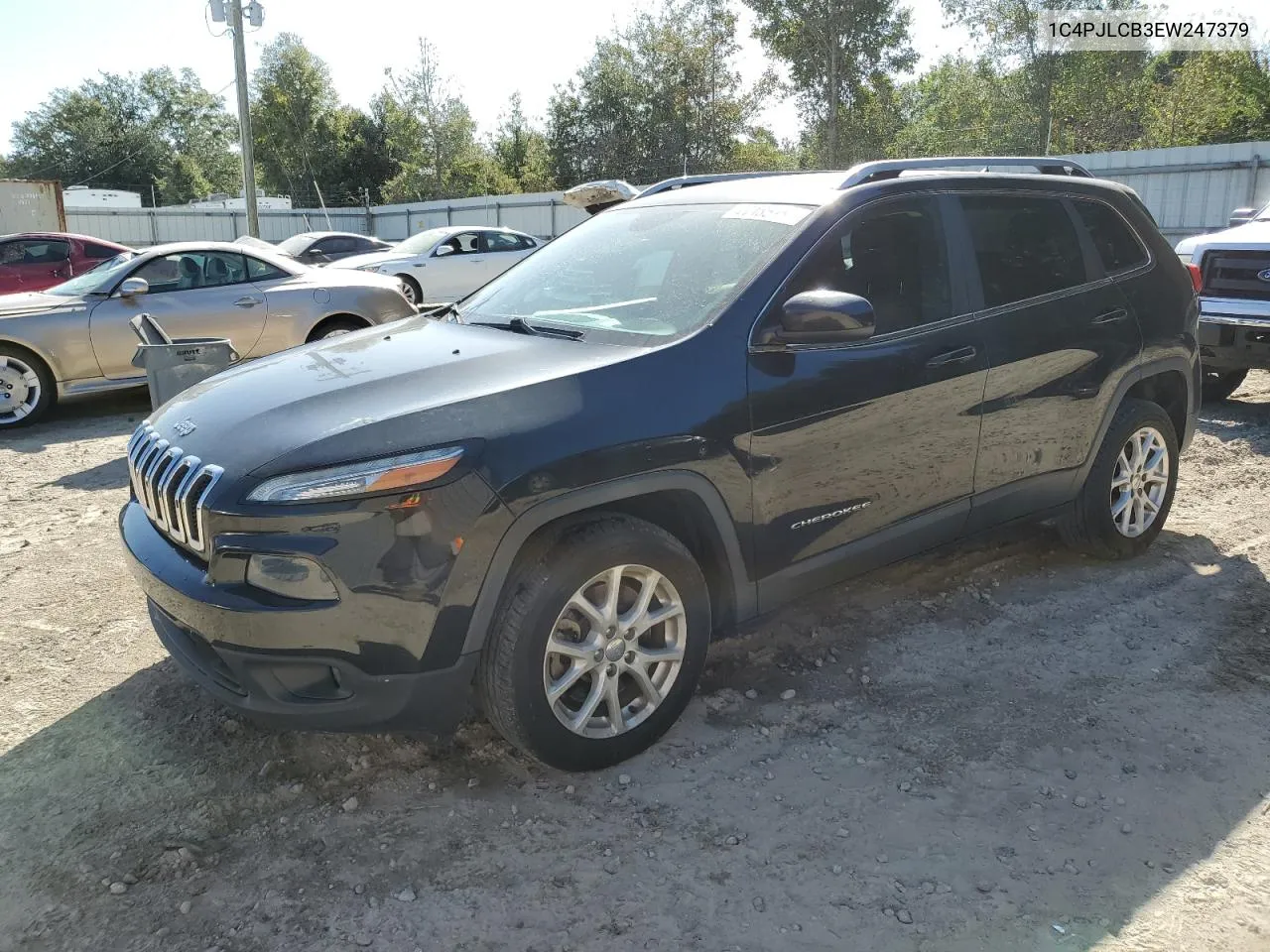 2014 Jeep Cherokee Latitude VIN: 1C4PJLCB3EW247379 Lot: 77185454