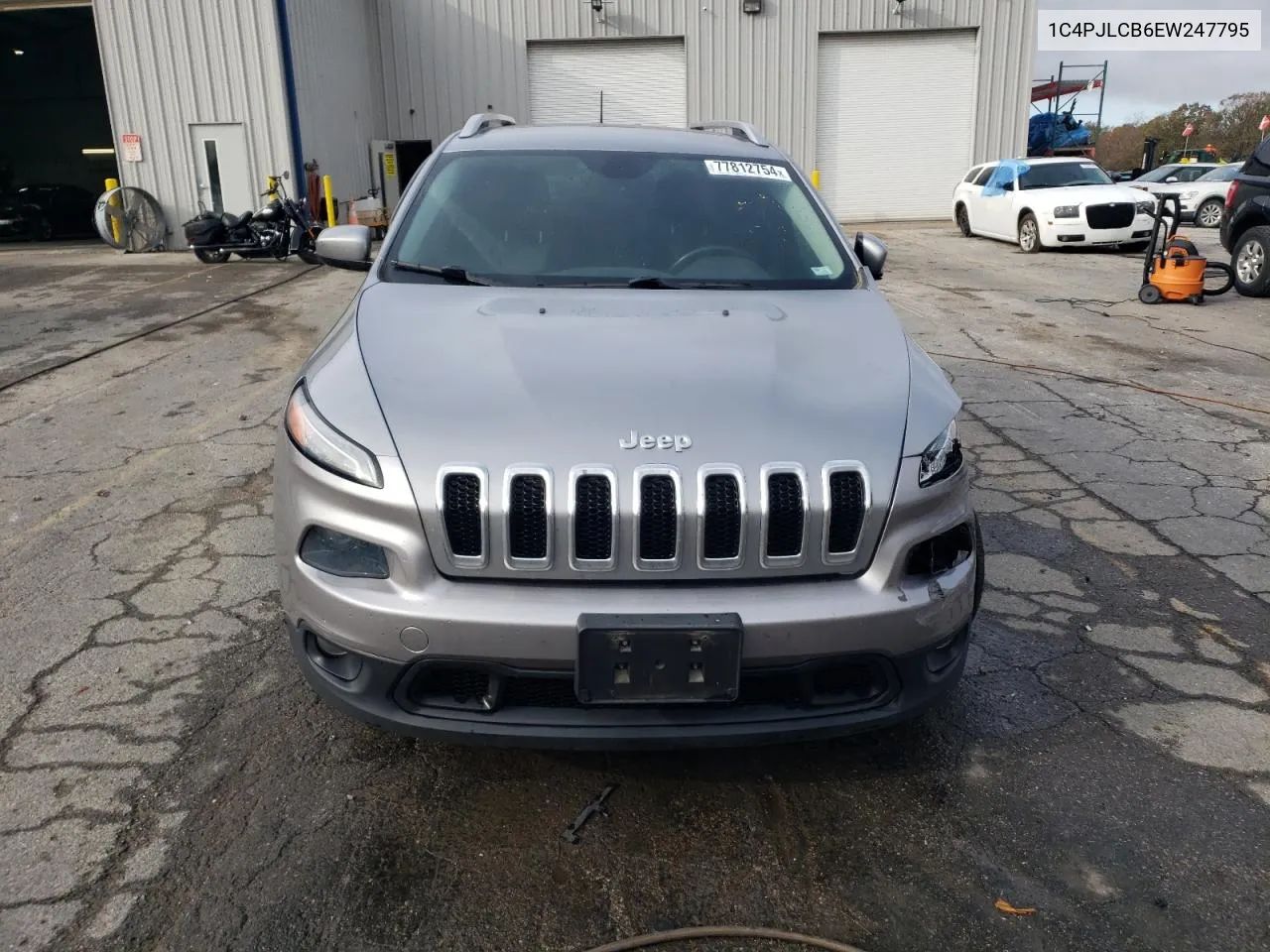 2014 Jeep Cherokee Latitude VIN: 1C4PJLCB6EW247795 Lot: 77812754