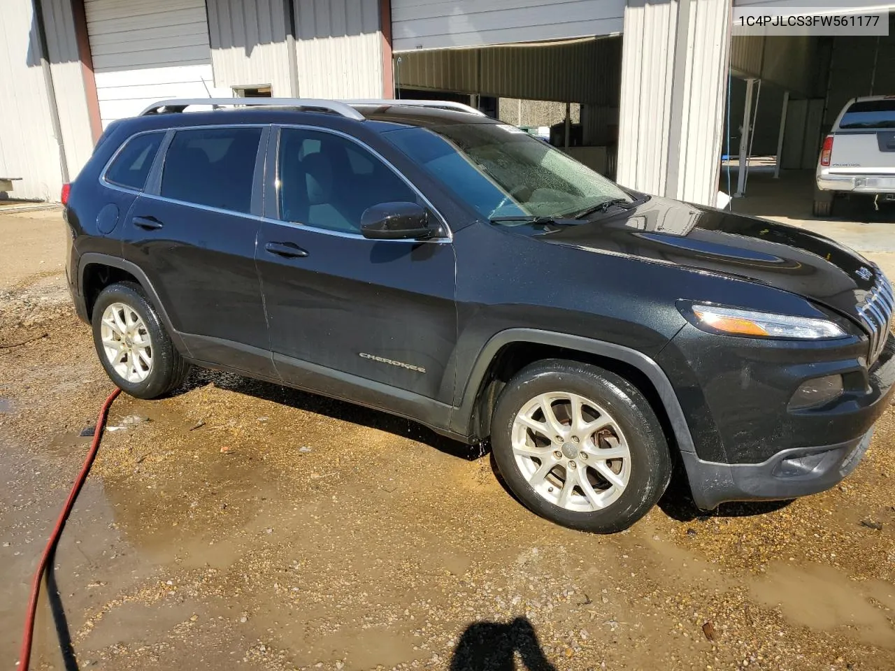 2015 Jeep Cherokee Latitude VIN: 1C4PJLCS3FW561177 Lot: 48805414