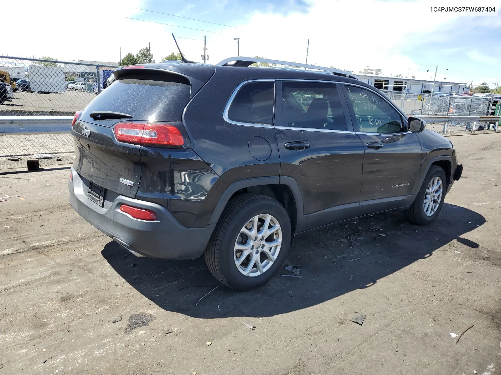 1C4PJMCS7FW687404 2015 Jeep Cherokee Latitude