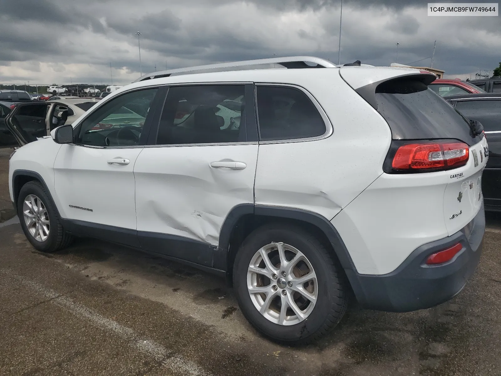 1C4PJMCB9FW749644 2015 Jeep Cherokee Latitude