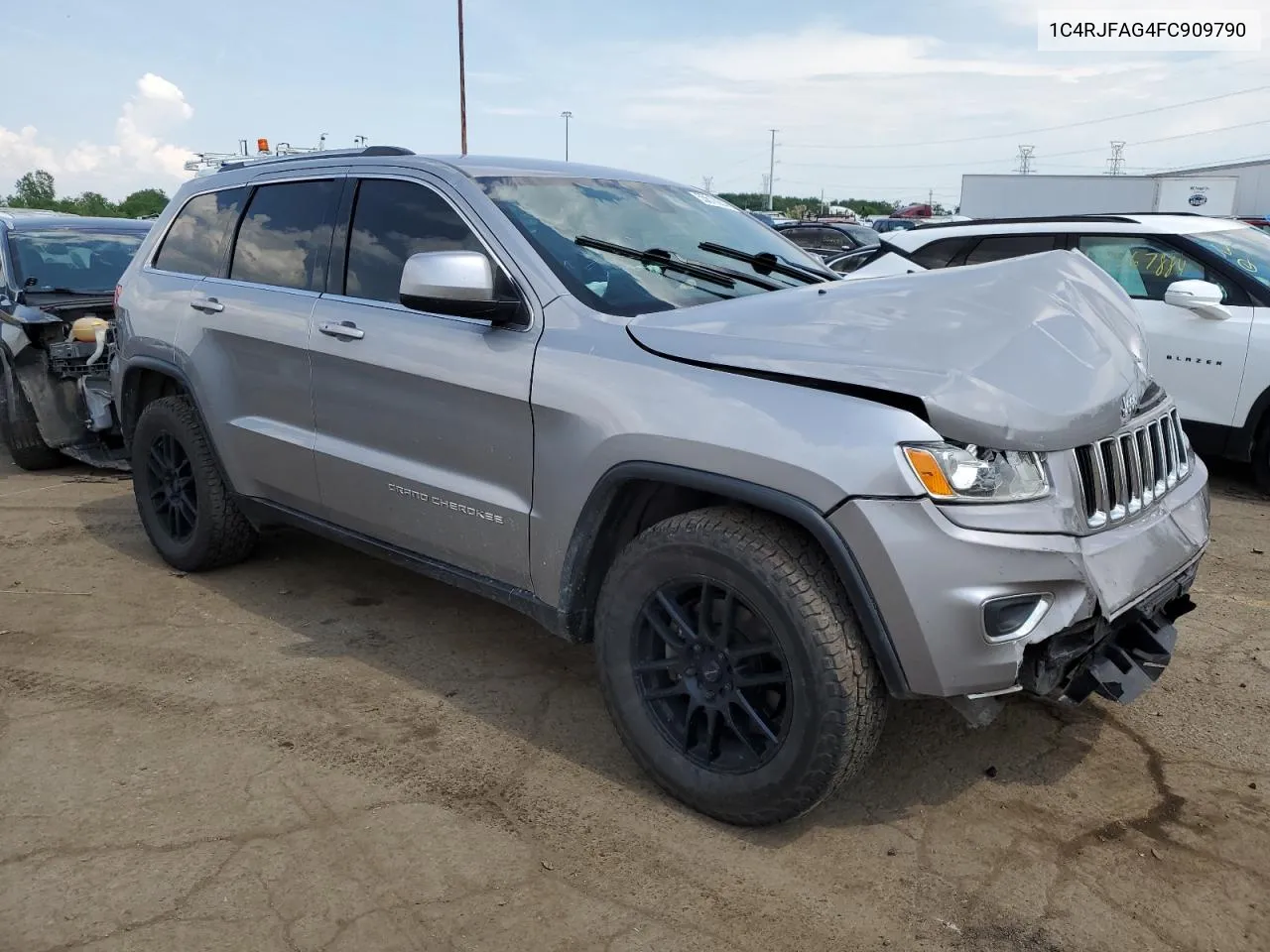 2015 Jeep Grand Cherokee Laredo VIN: 1C4RJFAG4FC909790 Lot: 55618984