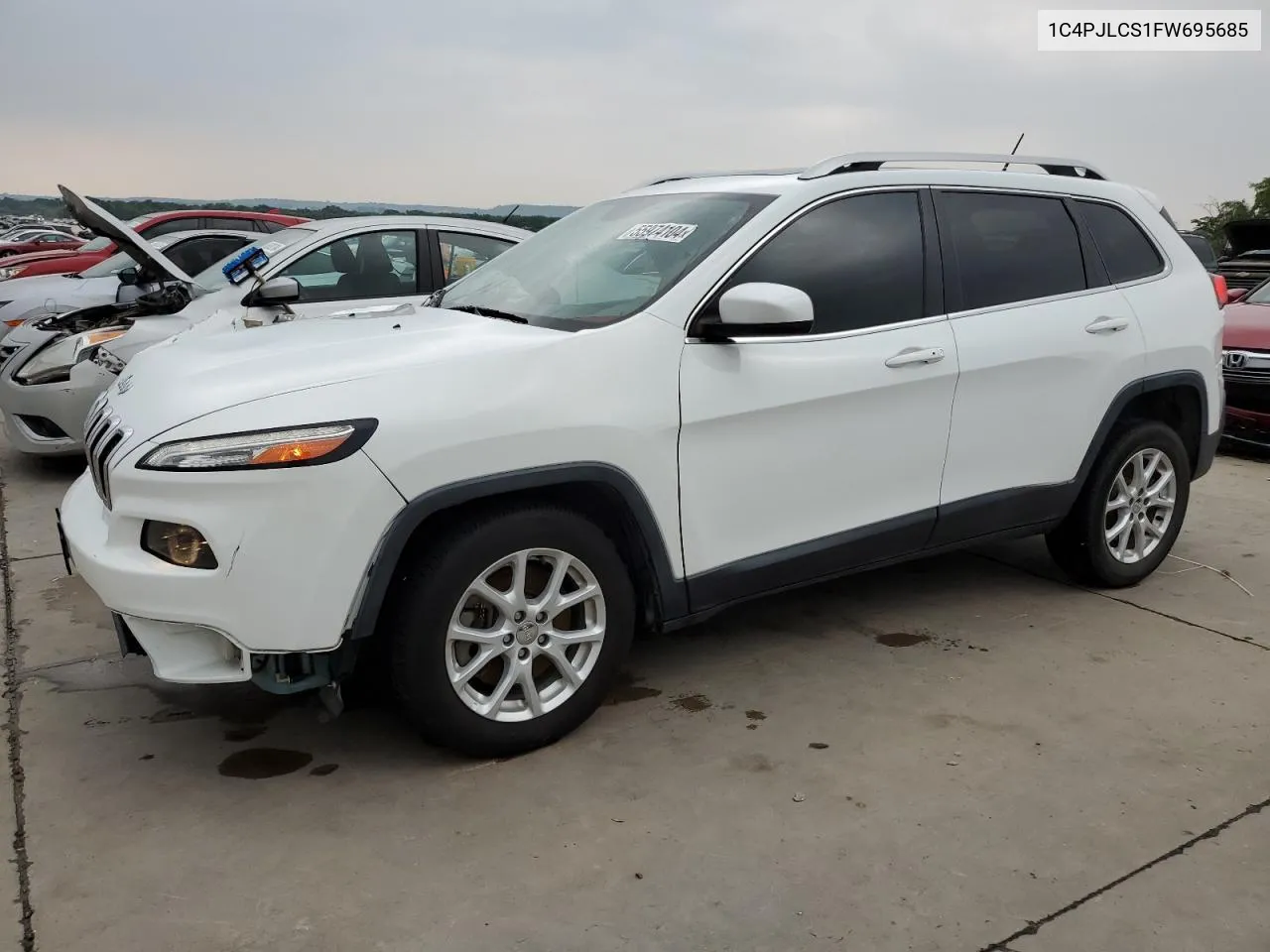 2015 Jeep Cherokee Latitude VIN: 1C4PJLCS1FW695685 Lot: 55974104