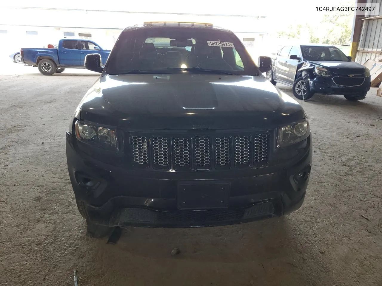 1C4RJFAG3FC742497 2015 Jeep Grand Cherokee Laredo