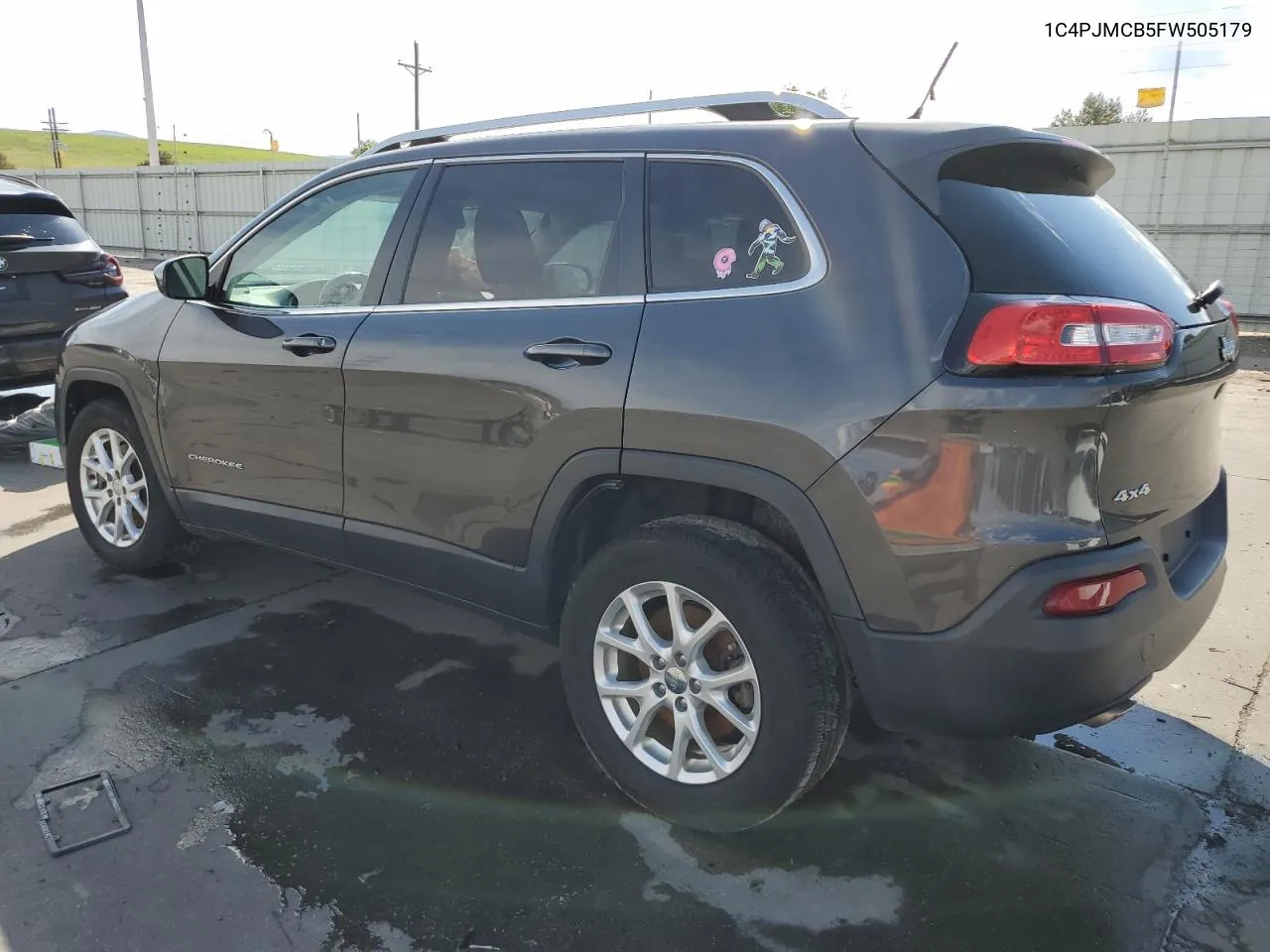 2015 Jeep Cherokee Latitude VIN: 1C4PJMCB5FW505179 Lot: 58347814