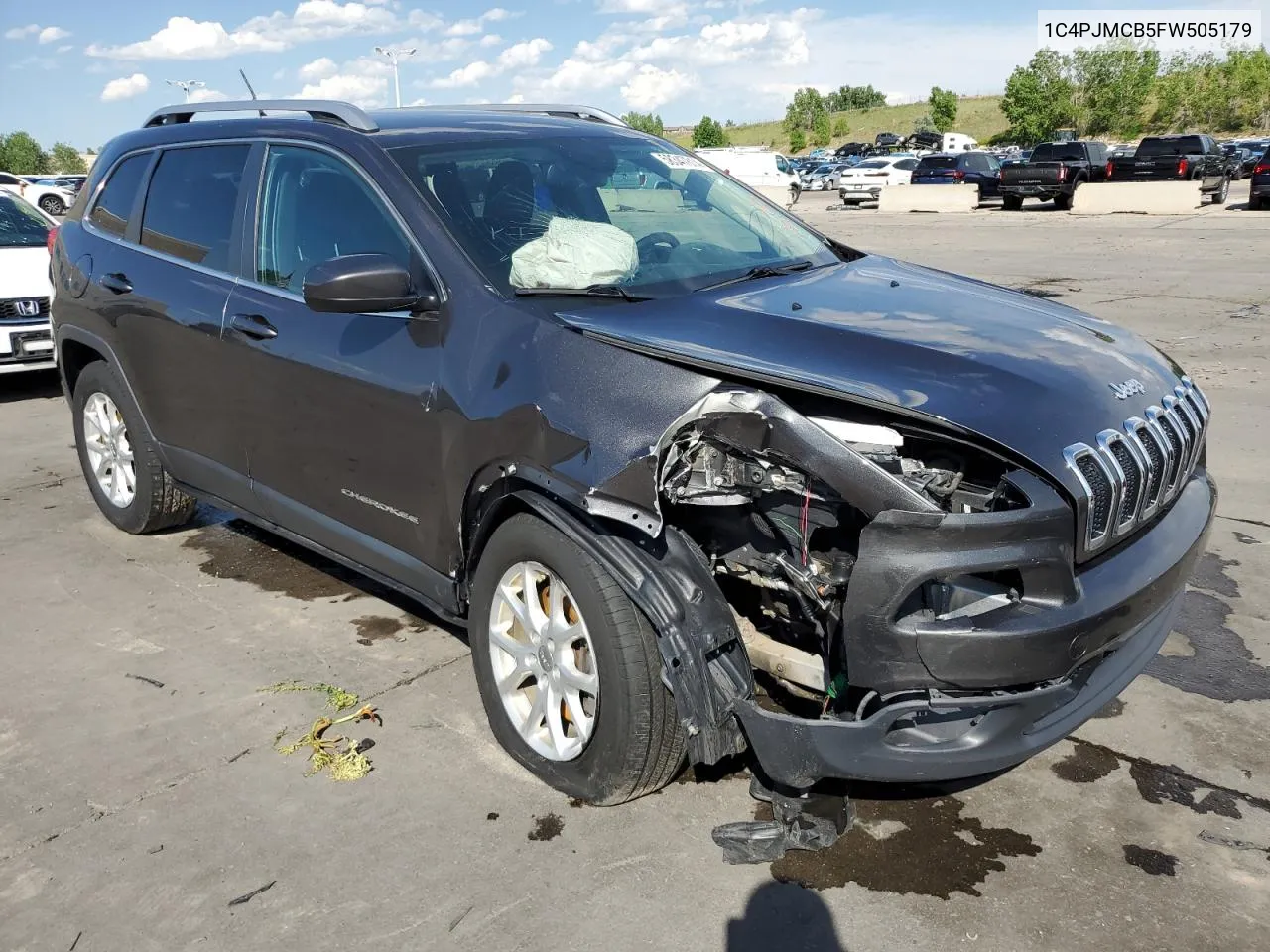 2015 Jeep Cherokee Latitude VIN: 1C4PJMCB5FW505179 Lot: 58347814