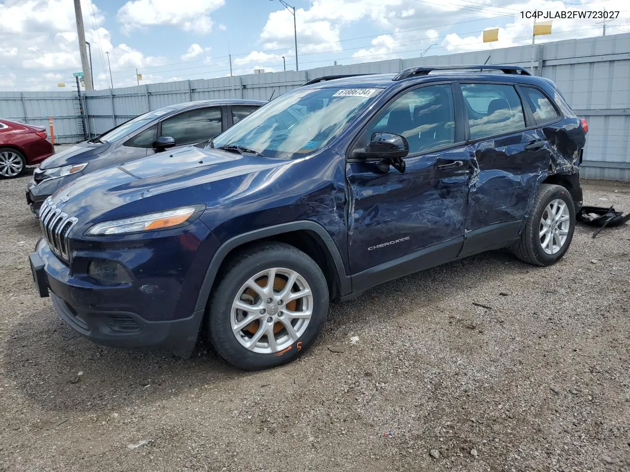 2015 Jeep Cherokee Sport VIN: 1C4PJLAB2FW723027 Lot: 61886734